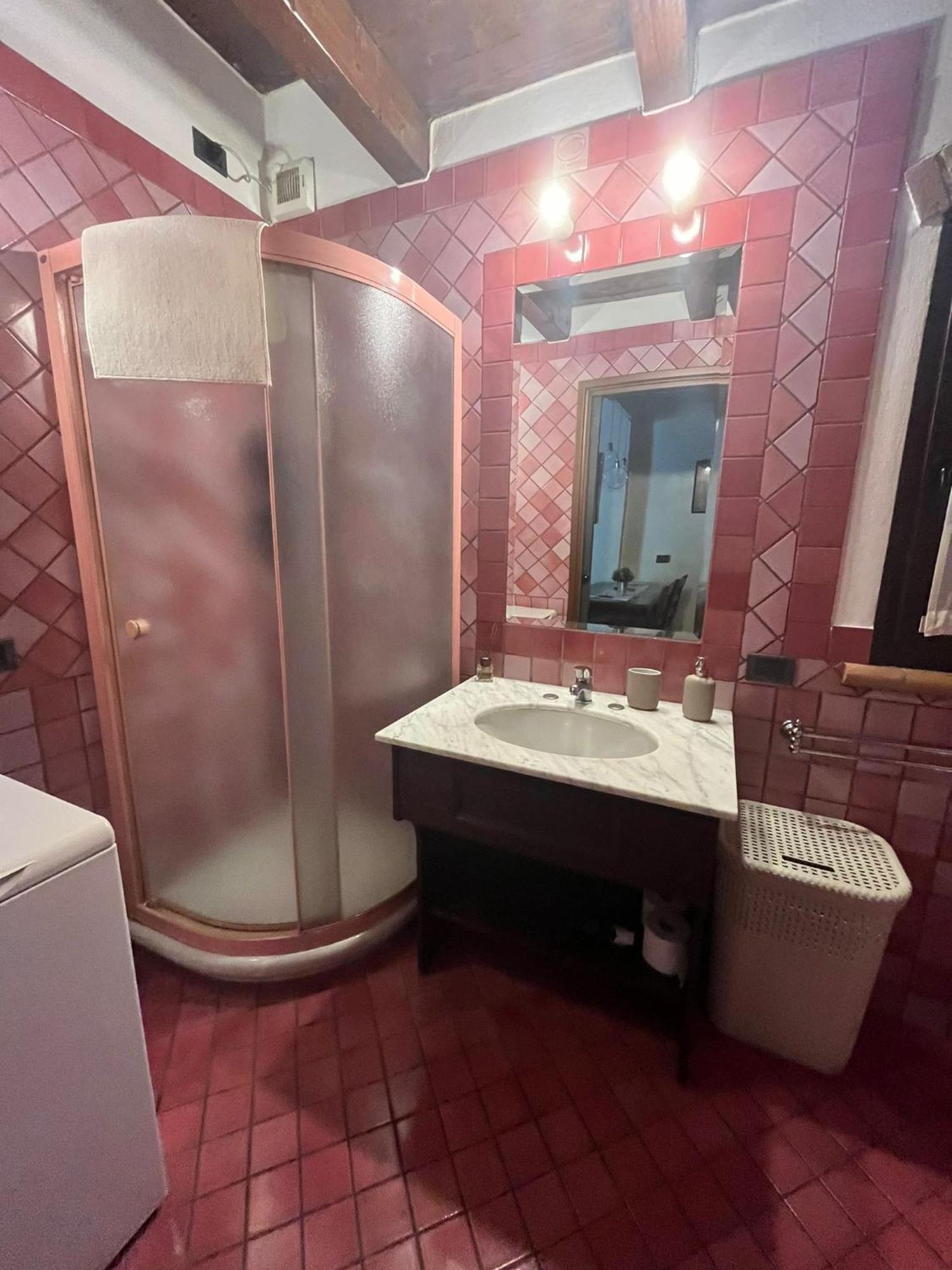 Bilocale Dafne Abbadesse Guest House Milano Esterno foto