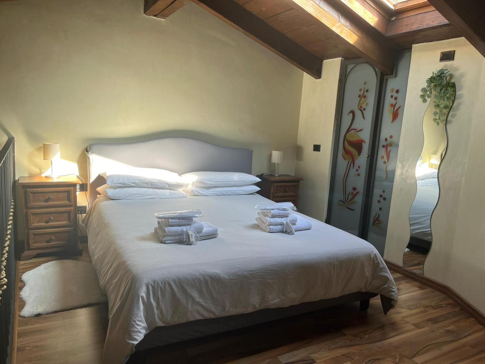Bilocale Dafne Abbadesse Guest House Milano Esterno foto
