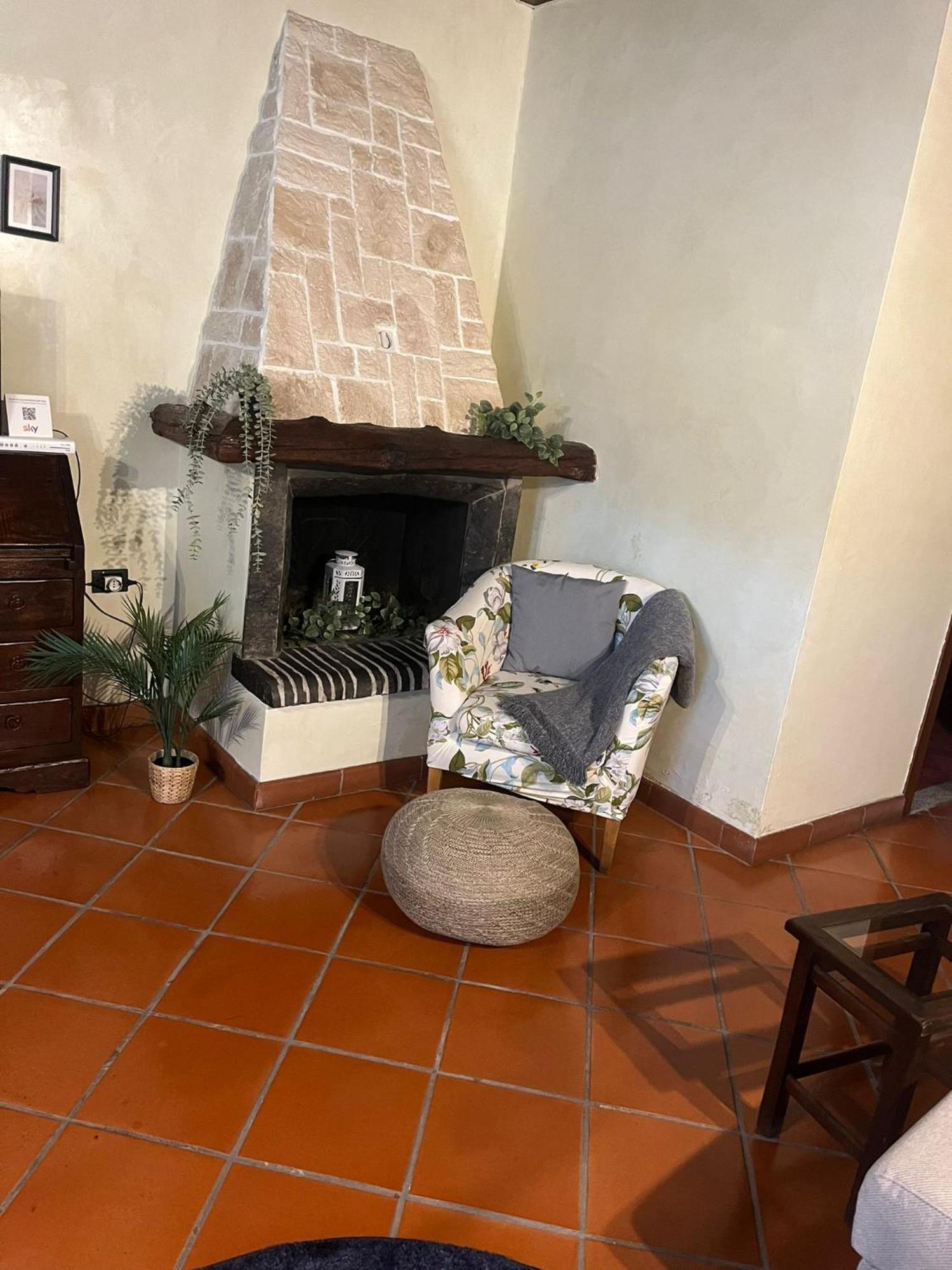 Bilocale Dafne Abbadesse Guest House Milano Esterno foto
