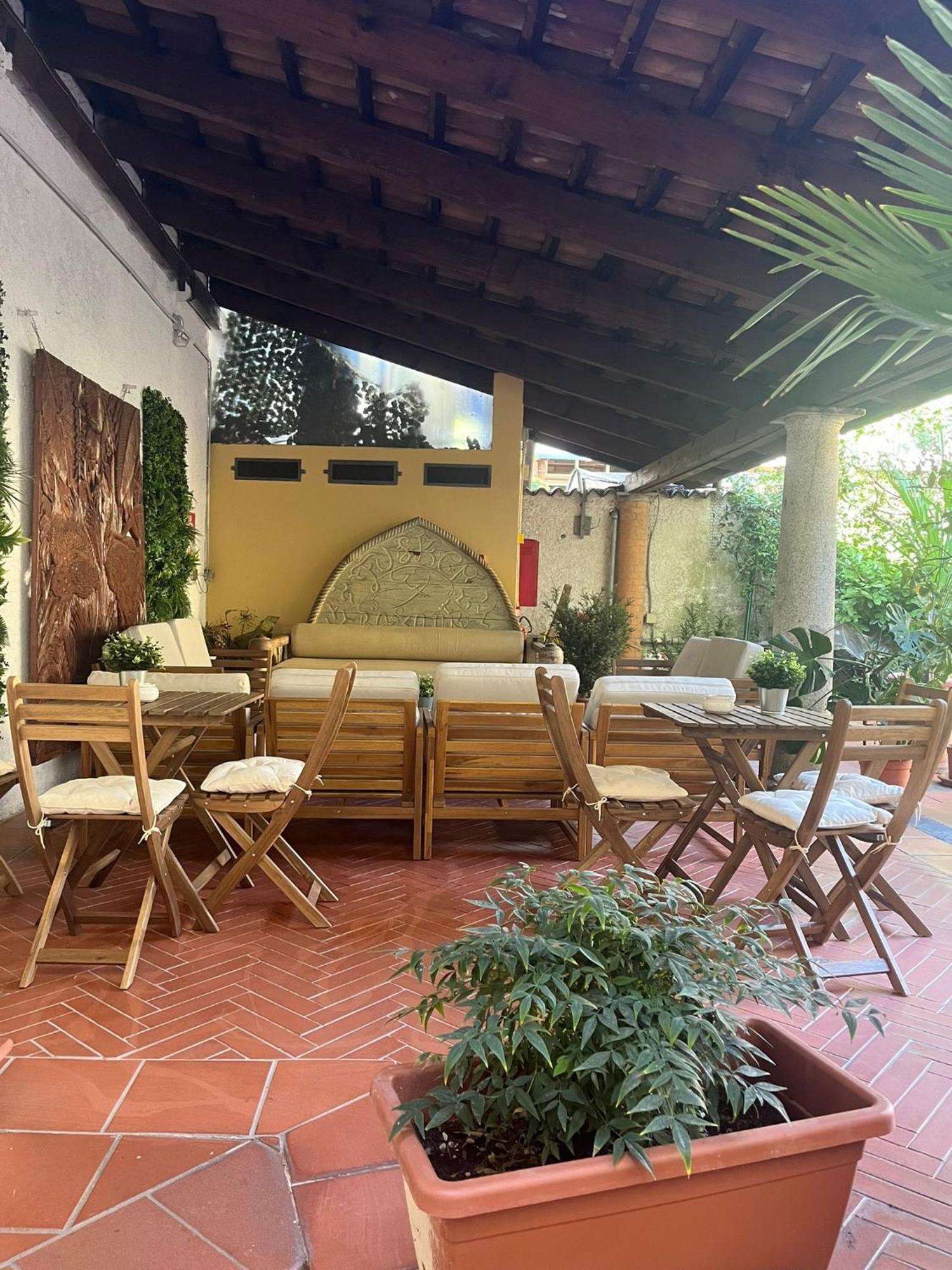 Bilocale Dafne Abbadesse Guest House Milano Esterno foto